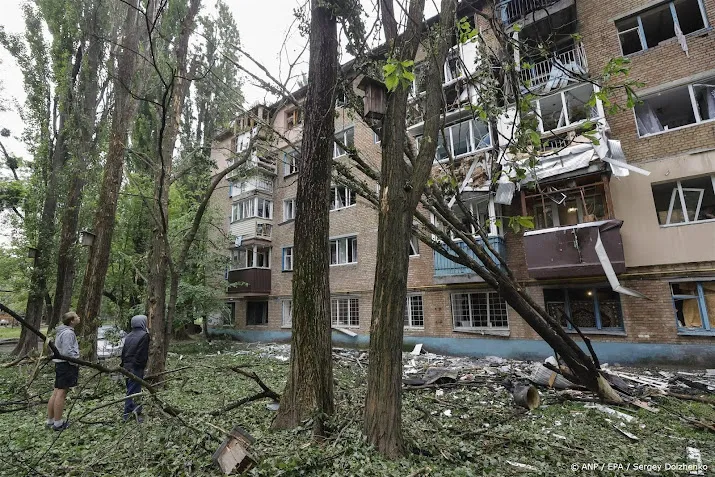 Meer gewonden gemeld in Kyiv na 'enorme' luchtaanval