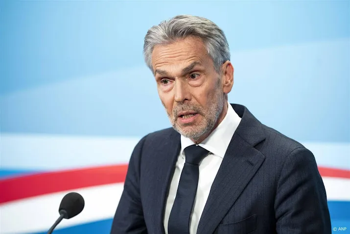 Schoof hamert bij WO II-herdenking Margraten op belang eenheid