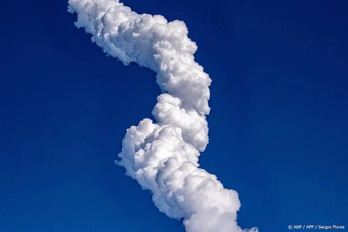 Ruimtevaartuig Starship verliest controle na lancering testvlucht