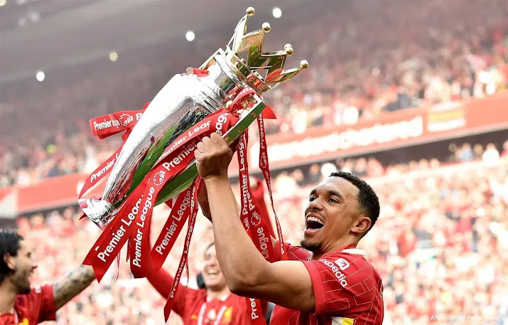 Real Madrid bevestigt komst Liverpool-verdediger Alexander-Arnold
