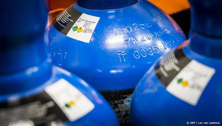 300 liter lachgas gevonden in Groningen, 37-jarige man opgepakt