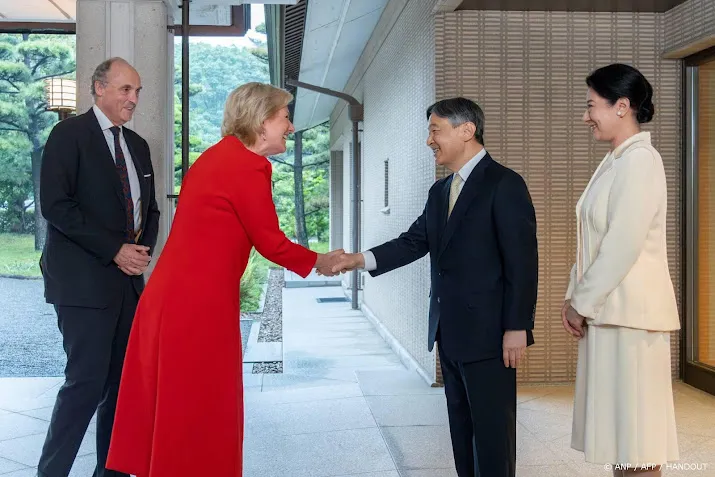 Prinses Astrid en prins Lorenz ontmoeten Japans keizerspaar