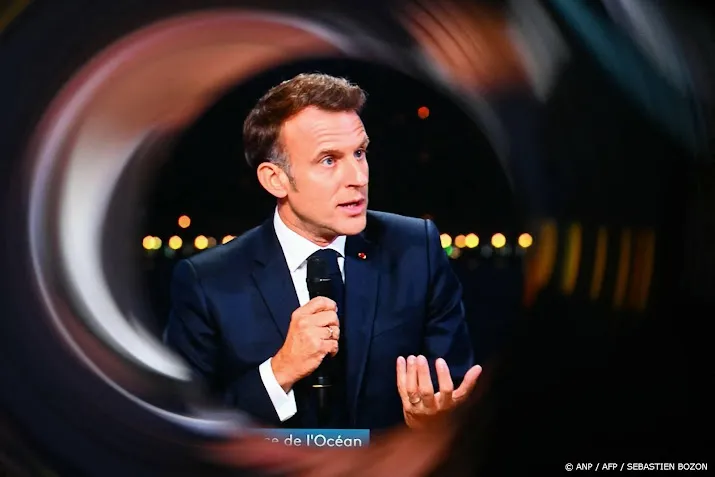 Macron wil sociale media verbieden voor kinderen onder de 15
