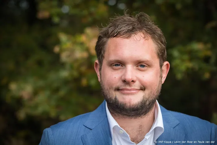 Diederik Jekel geeft jawoord aan partner Eline