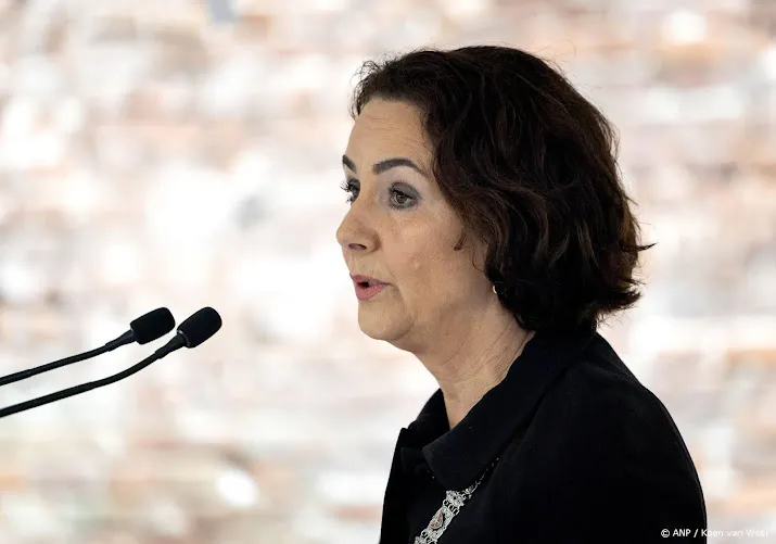 Amsterdam stopt direct met beboeten dakloze buitenslapers