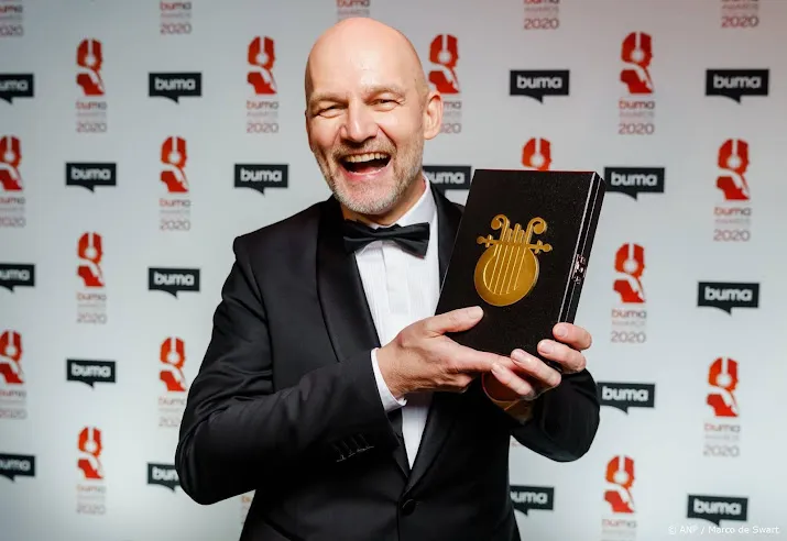 Ben Liebrand wint Zilveren Reissmicrofoon met Grandmix 1994