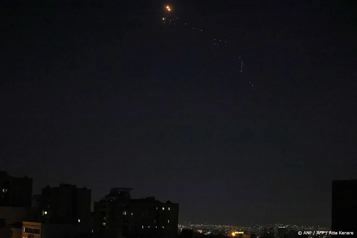 Krijgsmacht Israël meldt dat raketten vanuit Iran zijn gelanceerd