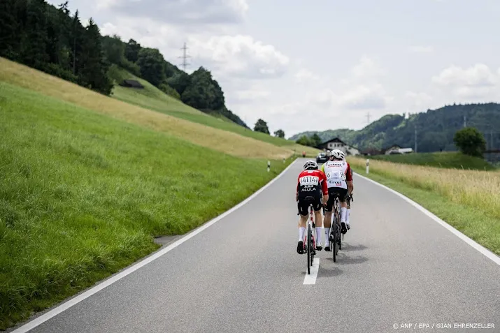 Wielrenner Albanese wint tweede rit in Ronde van Zwitserland