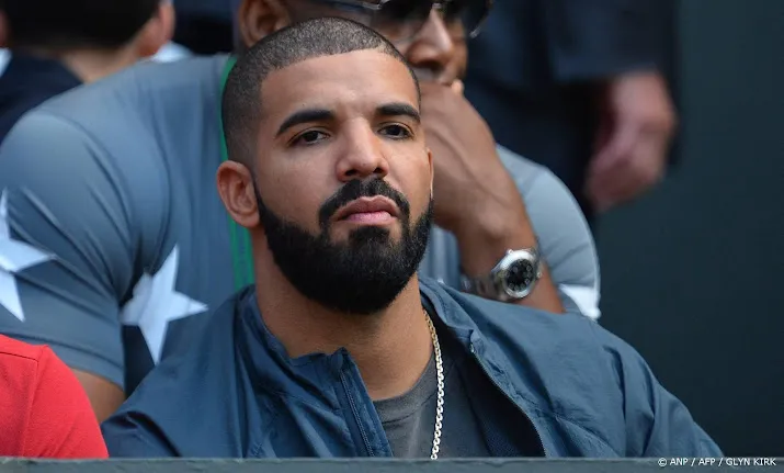 Drake verliest meer dan 8 miljoen dollar met weddenschappen