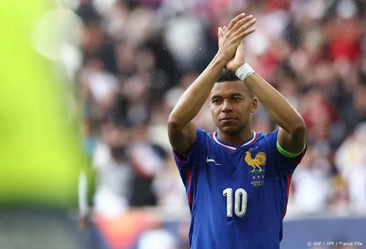 Sterspeler Mbappé van Real Madrid ontslagen uit ziekenhuis
