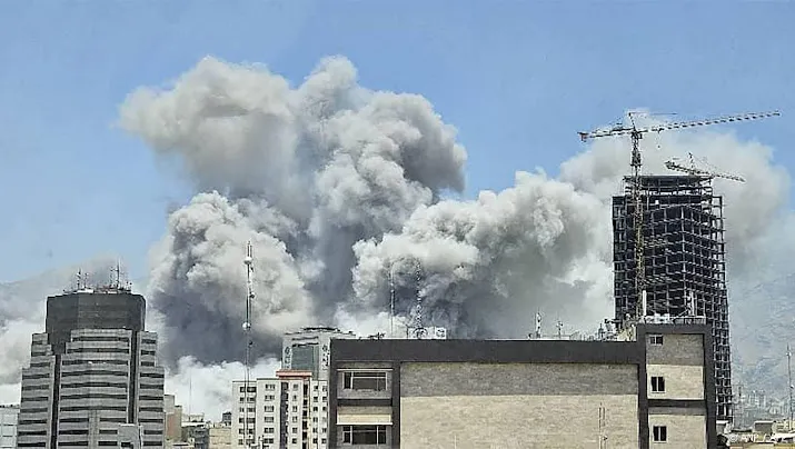 Iran vuurt raketten af op Israël, meerdere doden
