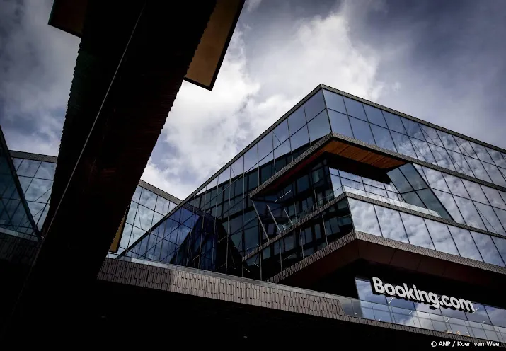 Consumentenbond begint grote claimzaak tegen Booking.com