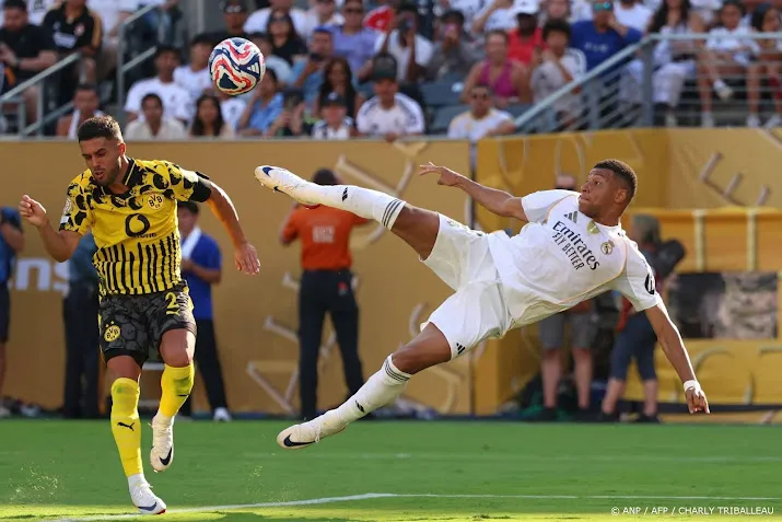 Real Madrid na hectische blessuretijd naar halve finale WK  