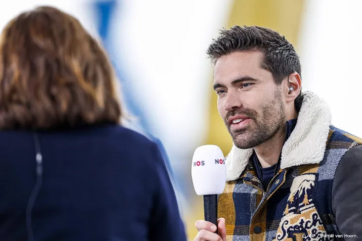 Tom Dumoulin opent Tourcafé van NPO Radio 1 in Hilversum