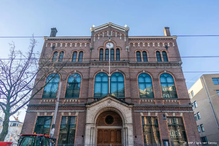 Paradiso zegt niets over aangifte na banner over Bob Vylan