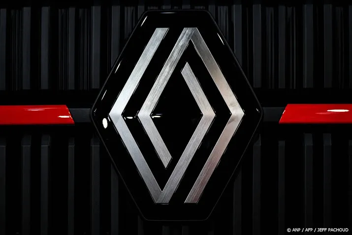Renault verlaagt winstverwachting en stelt interim-topman aan