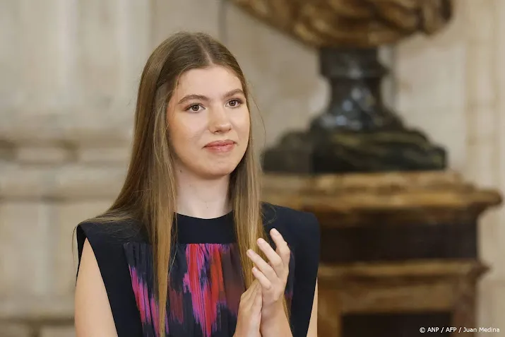 Prinses Sofía leent jurk van moeder Letizia