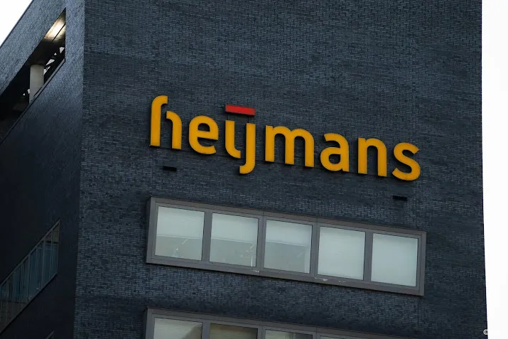 Heijmans en Signify zakken op afwachtend Damrak na cijfers