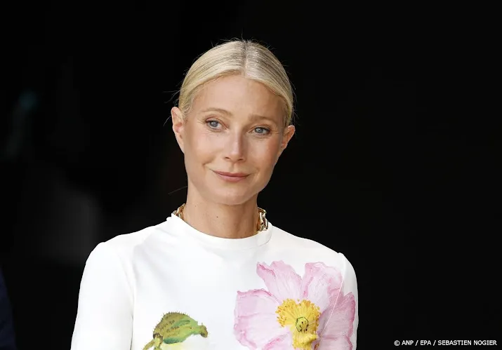 Gwyneth Paltrow 'beantwoordt' vragen over Astronomer in spotje