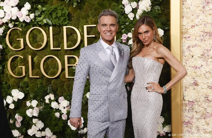 Robbie Williams viert vakantie met prinses Eugenie in Portugal