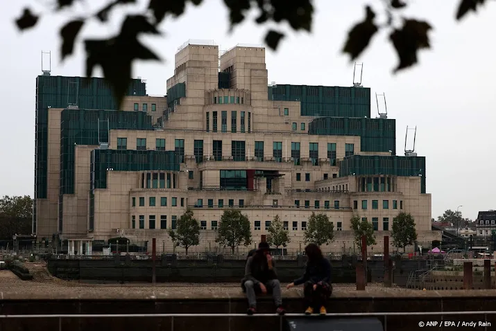 MI5-baas en auteur Stella Rimington (90) overleden