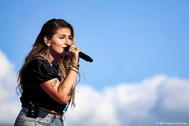 Roxeanne Hazes koestert optreden met Herman van Veen