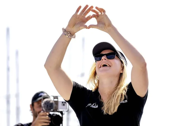 Boot van schipper Kuiper na aanvaring terug in Ocean Race