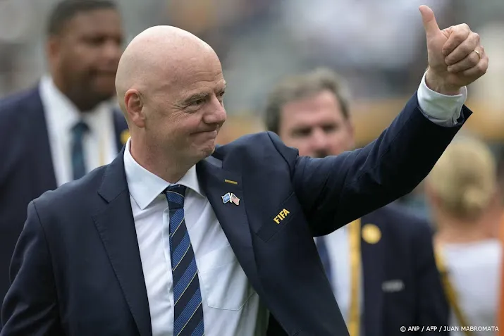 FIFA-baas Infantino veroordeelt racisme in Duitse bekerduels