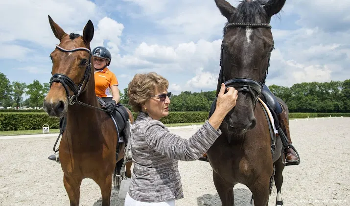 Margriet opent WK Tweespannen in Beekbergen