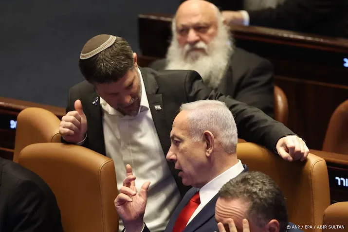 Politici stappen mogelijk in of uit Israëls kabinet bij bestand