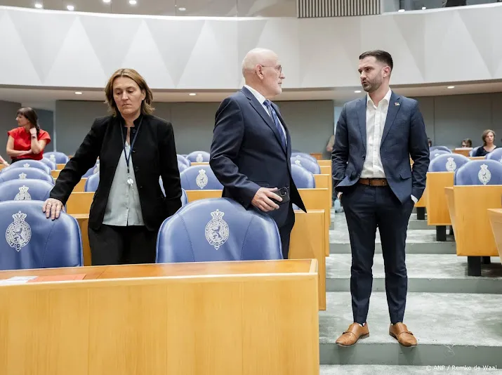 Oppositie in verwarring over Gaza-standpunt na opstappen Veldkamp