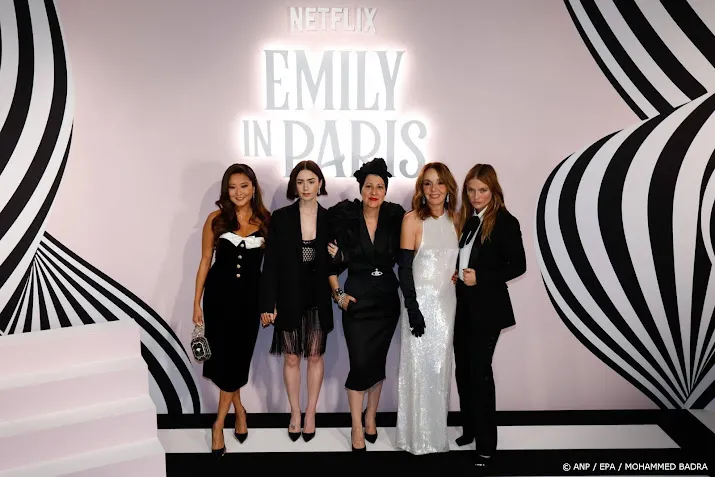 Opnames Emily in Paris stilgelegd na sterfgeval op set in Venetië