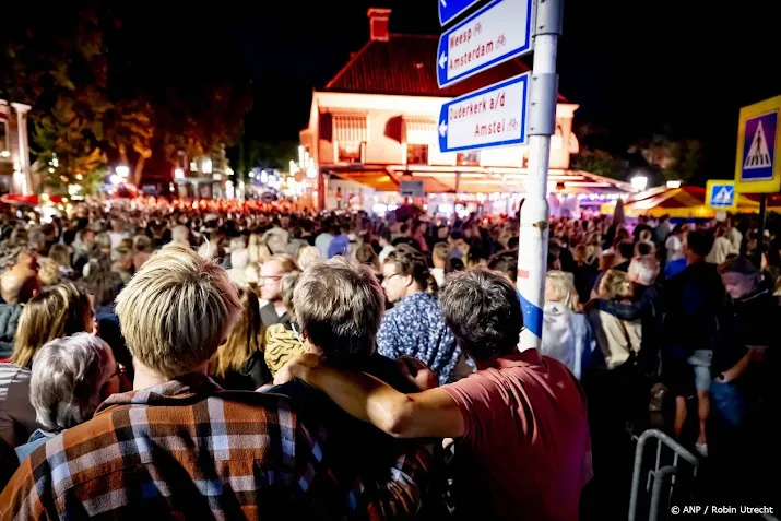 Familie omgekomen Lisa 'diep geraakt' door stilte in Abcoude