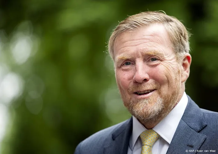Koning bezoekt Maarhuizen en Wehe-den Hoorn in Groningen