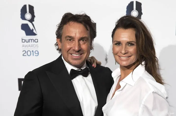 Marco Borsato en Leontine Ruiters samen op vakantie