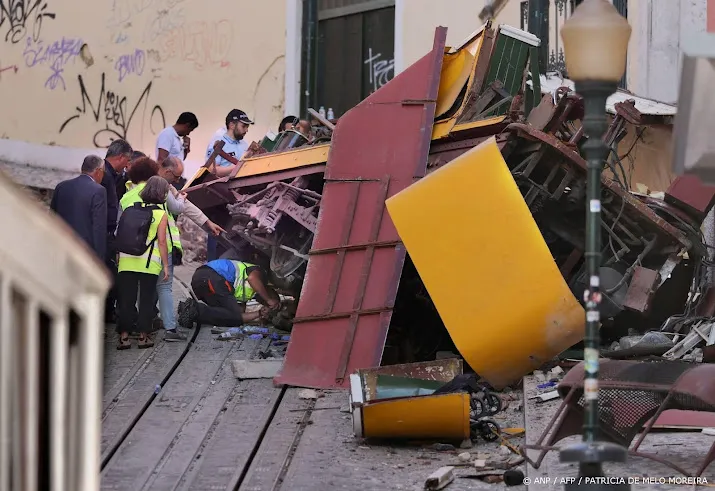 Dodental ongeluk tram Lissabon bijgesteld naar zestien.