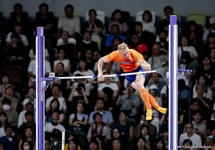 Vloon met hoogte van 5,75 meter naar finale polsstokhoogspringen