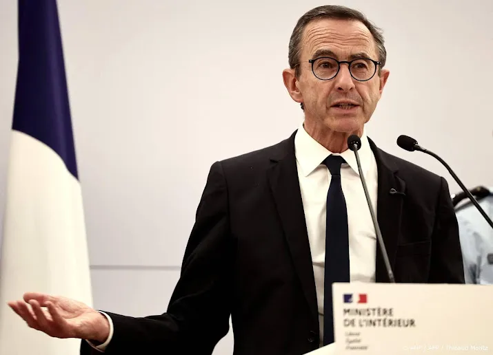 Franse minister wijt verlaging kredietwaardigheid aan 'wanbeleid'