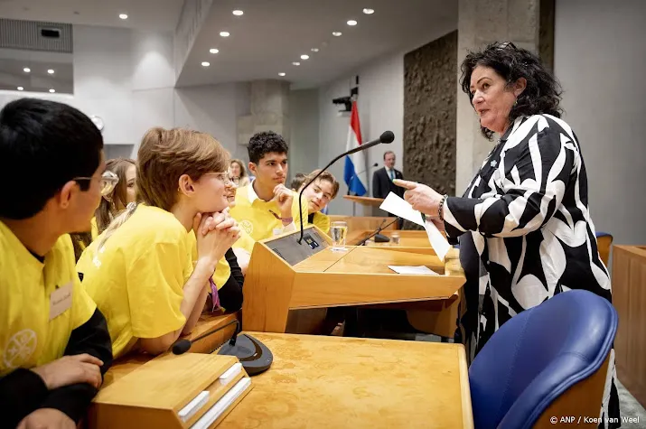 Jongeren voelen zich structureel niet gehoord door politici 