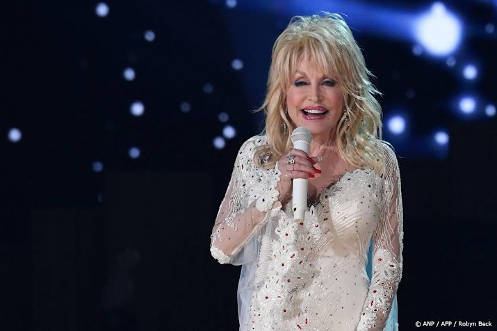 Dolly Parton zegt evenement af vanwege gezondheidsproblemen