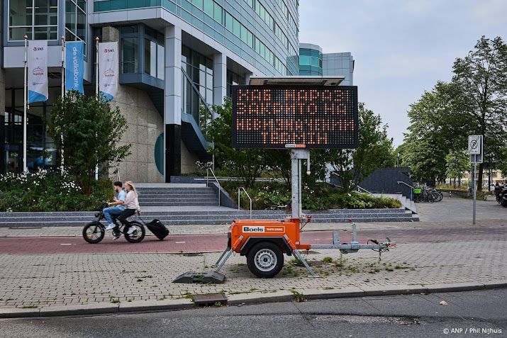 Keijzer verzoekt zelfredzame Oekraïners om opvang zelf te regelen