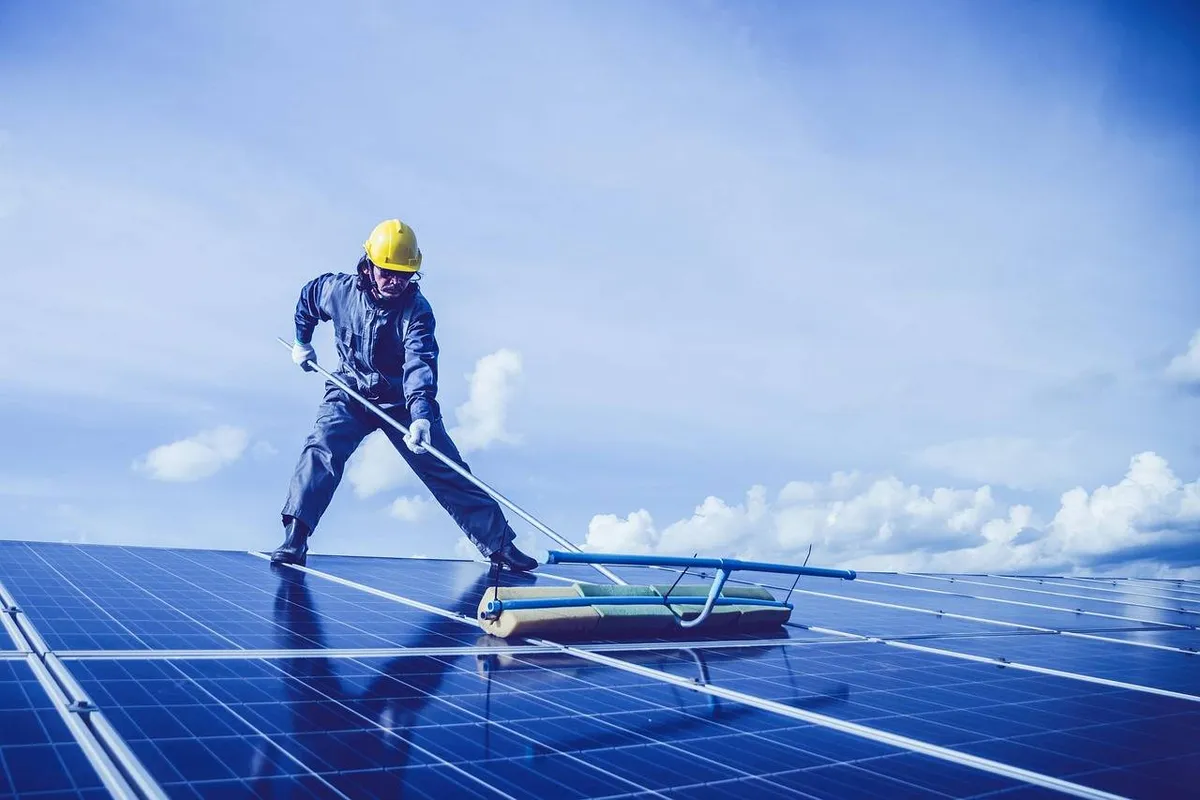 Energiecrisis drijft vraag naar thuisbatterijen: “binnen 5 jaar in elk huis”