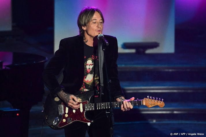Keith Urban annuleert show vanwege keelontsteking