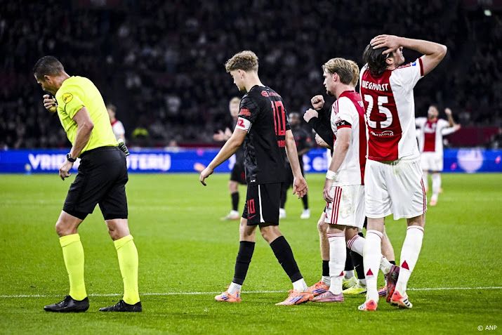 Weghorst ontkent elleboogstoot richting Goes 