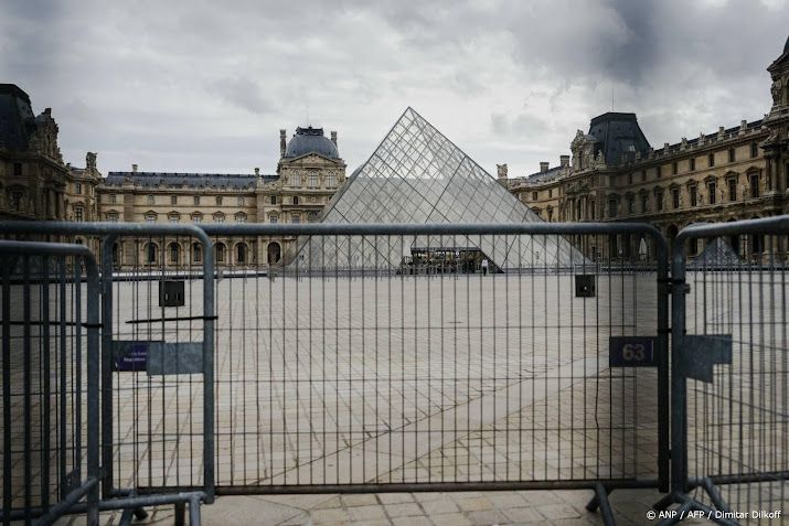Twee verdachten opgepakt om juwelenroof Louvre