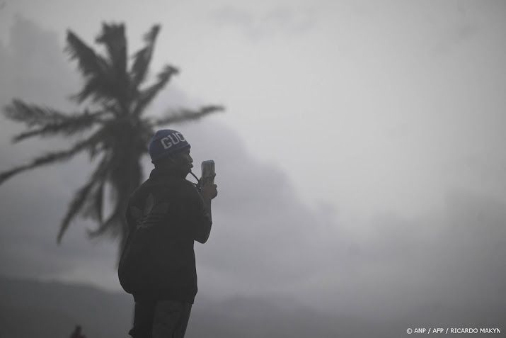 Dodental orkaan Melissa op zeven, Jamaica zet zich schrap