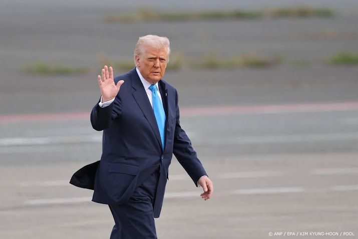 Trump geland in Zuid-Korea voor APEC-top en ontmoeting met Xi