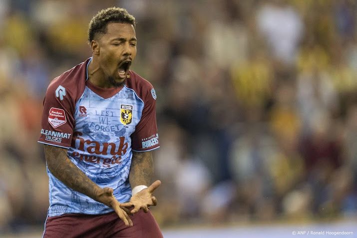 Vitesse wint bij VVV-Venlo na slecht nieuws van KNVB 