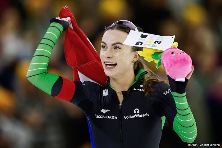 Schaatsster Kok met overmacht Nederlands kampioen op 500 meter