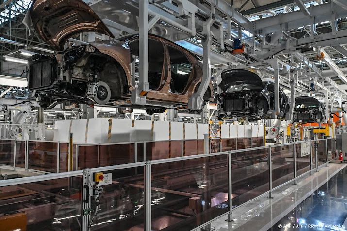 Druk op autoconcerns groeit door chiptekorten en importheffingen